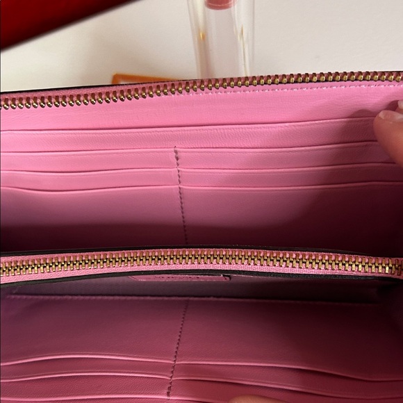 Versace Medusa Pink Wallet with box dust bag and coa - Picture 6 of 9